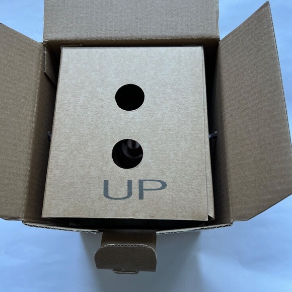 Wonderful Life Collectible Music Box Birthday Cake New in Opened box - Picture 6 of 8